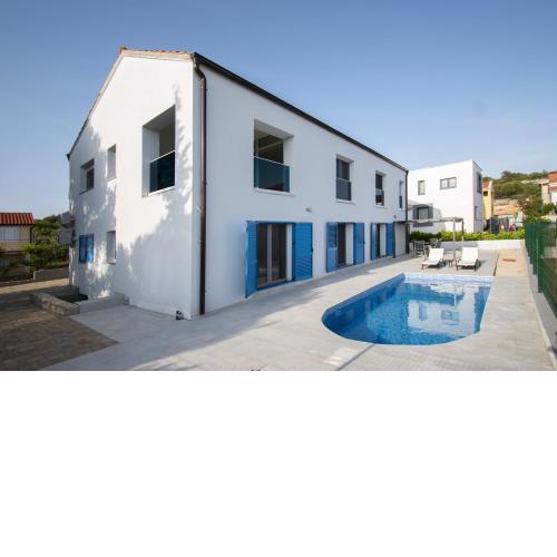 Villa Blue Chill