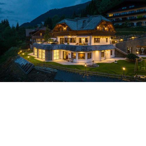 Villa Bostele with Seven Bedrooms, Indoor Pool and Two Saunas