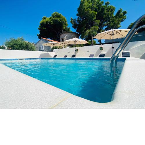 Villa Brazza with private pool