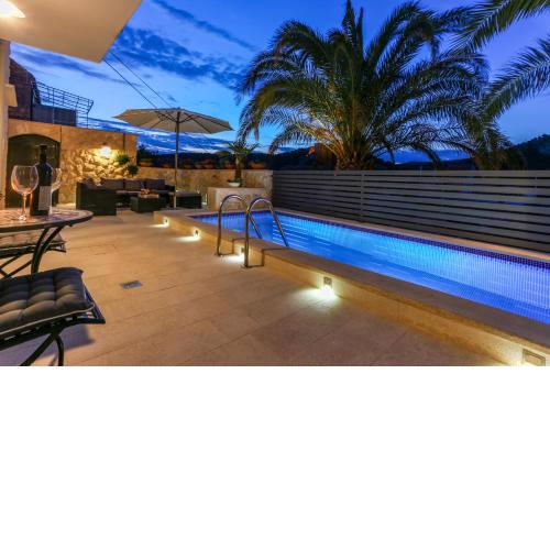 Villa Capitis in the center -Private pool