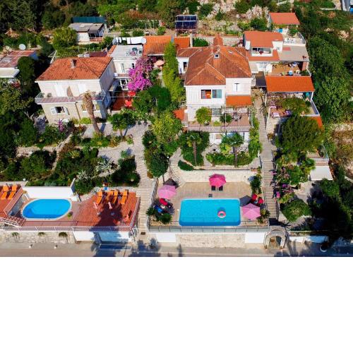 Villa Carmen Rooms & Apartments