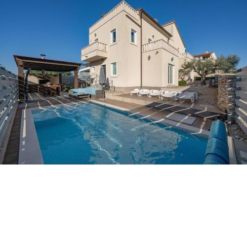 "Villa CASTAGNA" holiday home