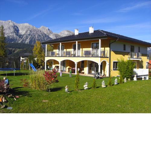 Villa Castelli