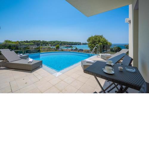 Villa Cedar
