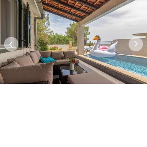 Villa Charming