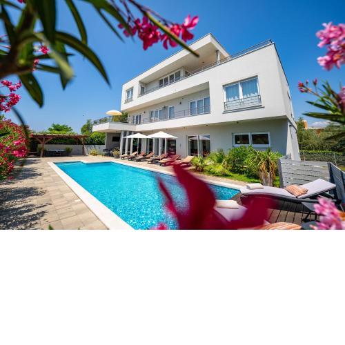 Villa Chillax Inn
