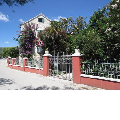 Villa Cindro Apartments