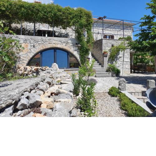 Villa Diny with Pool