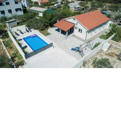 Villa Divna