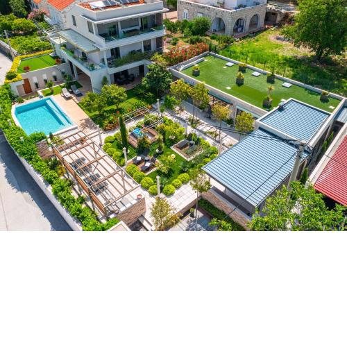Villa Dolores Apartments