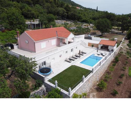 Villa Dragić