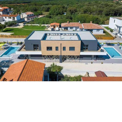 Villa Elite 1 & 2 with Two Pools
