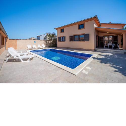 Villa Ena