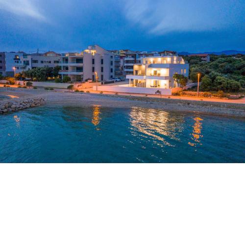 Villa Eni apartments 1
