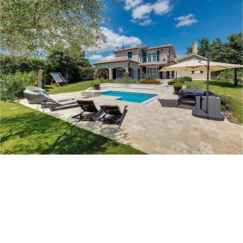 Villa Experience
