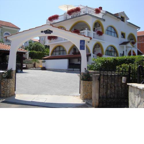 Villa Flora