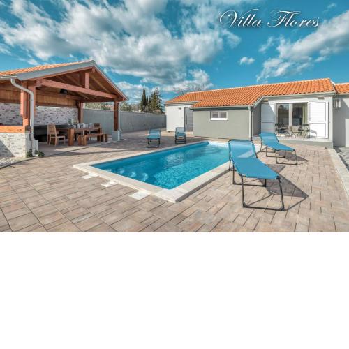 villa flores