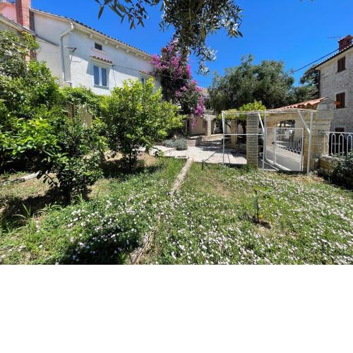 VILLA GIULIA