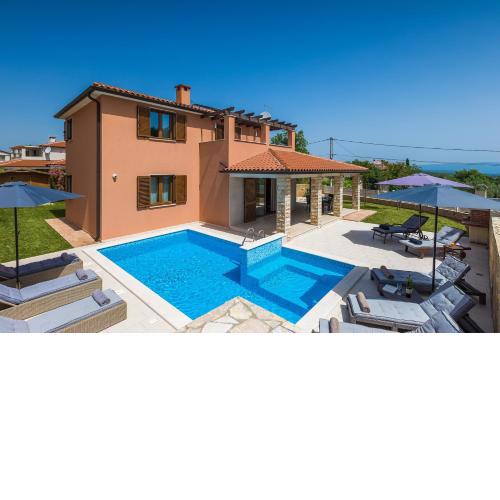 Villa Gloria, villa with heated pool