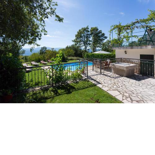 Villa Green Oasis