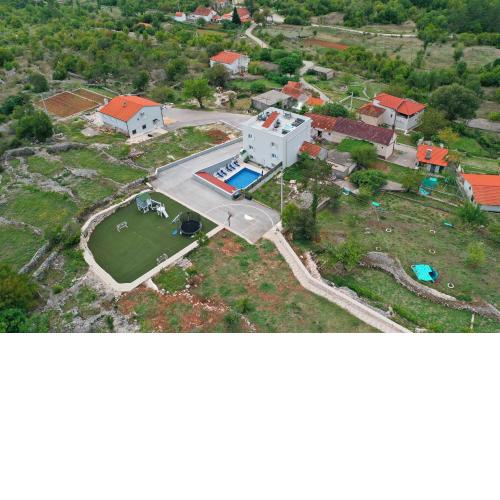 VILLA HILL STARS, Makarska- Slivno
