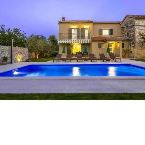 Villa Hisina near Porec for 6 people with private swimming pool