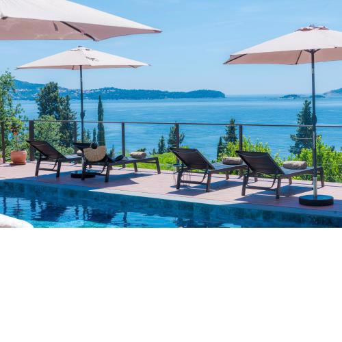 Villa Hortensia-With Private Pool and Beaches Front