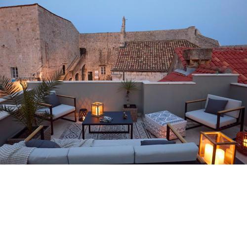 Villa inside the Old town with private terrace and floor heating