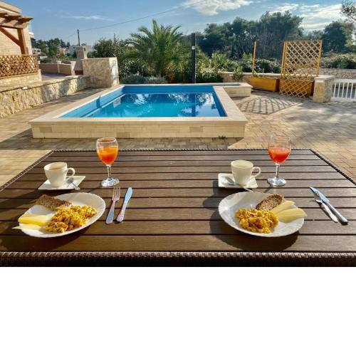 Villa ISLAND VIR with pool
