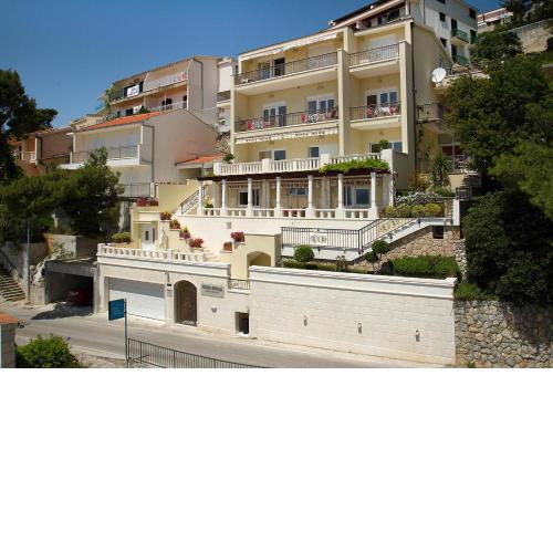 Villa King Apartments