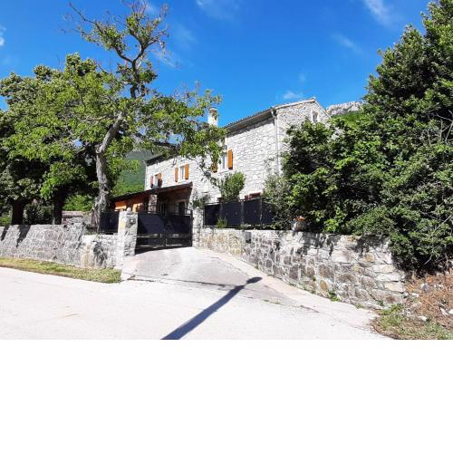 Villa Kozljak, for 10 people, pool