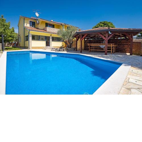 Villa Lara