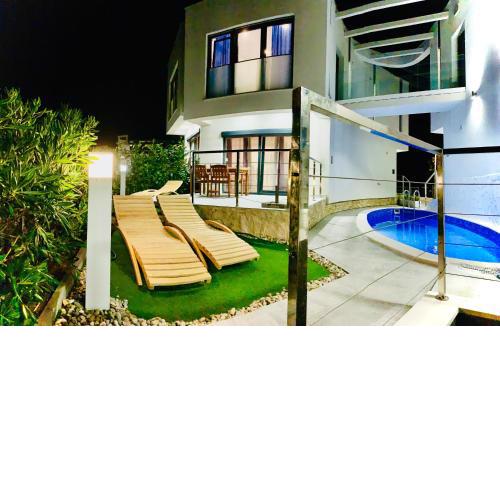 Villa Legacy 2