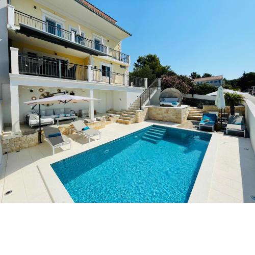 Villa Lemony