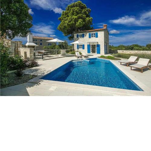 Villa Lenka