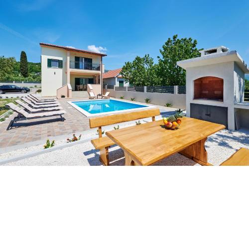 Villa Lilly