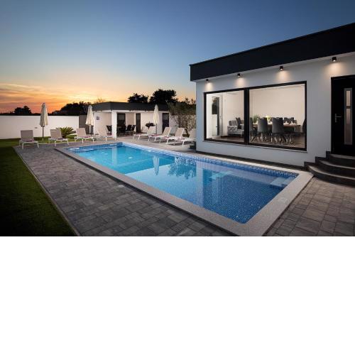 Villa L&L