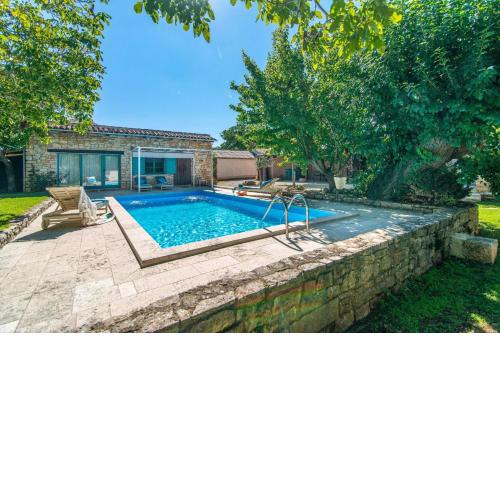 Villa Marelica by Villa Plus