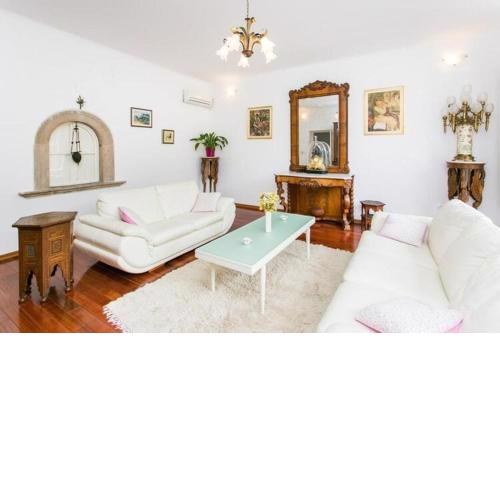 Villa Marini Dvori - Two-Bedroom Apartment with Terrace