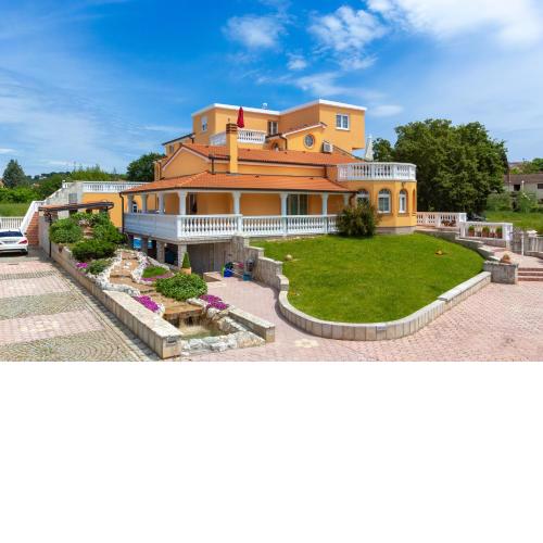 Villa Marko