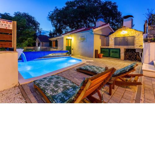Villa MARTA