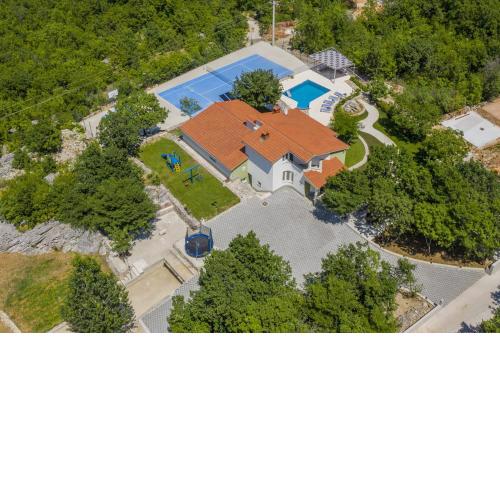 Villa Mary