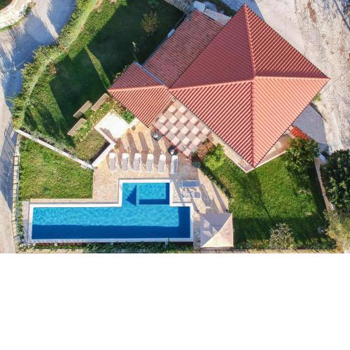 Villa MATER - luxuriously equipped villa with a 15m long swimming pool
