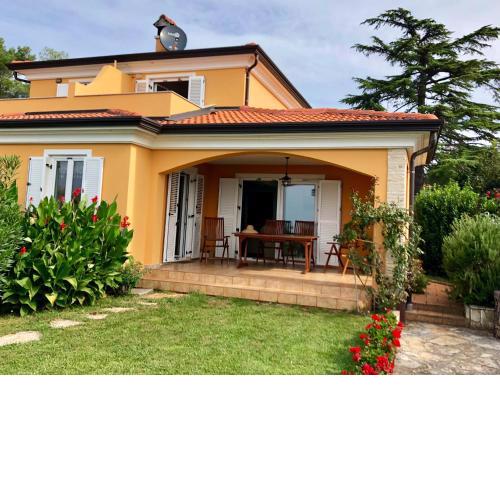 Villa Maya