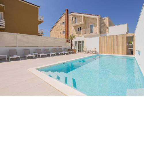 Villa Miki