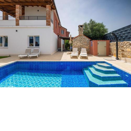 Villa mit Gym, Privatpool, BBQ