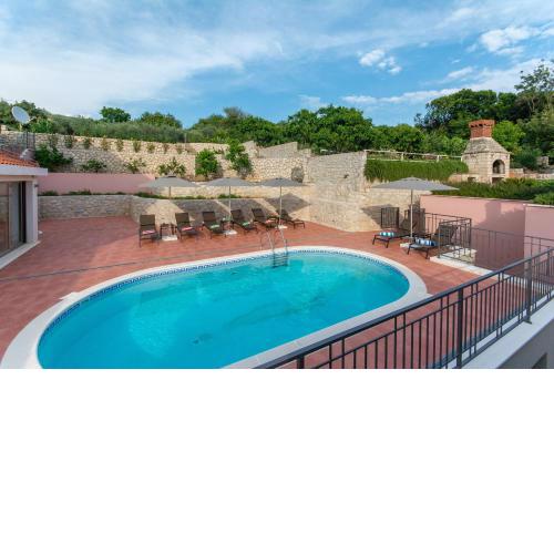 Villa Molunat