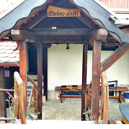 Villa Nature plus JACUZZI - party & holiday house