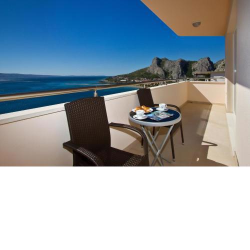 Villa Omis Michy - family house for big and small groups