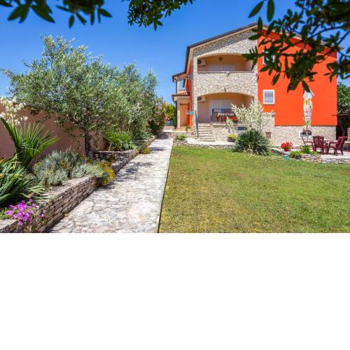 Villa Orange II